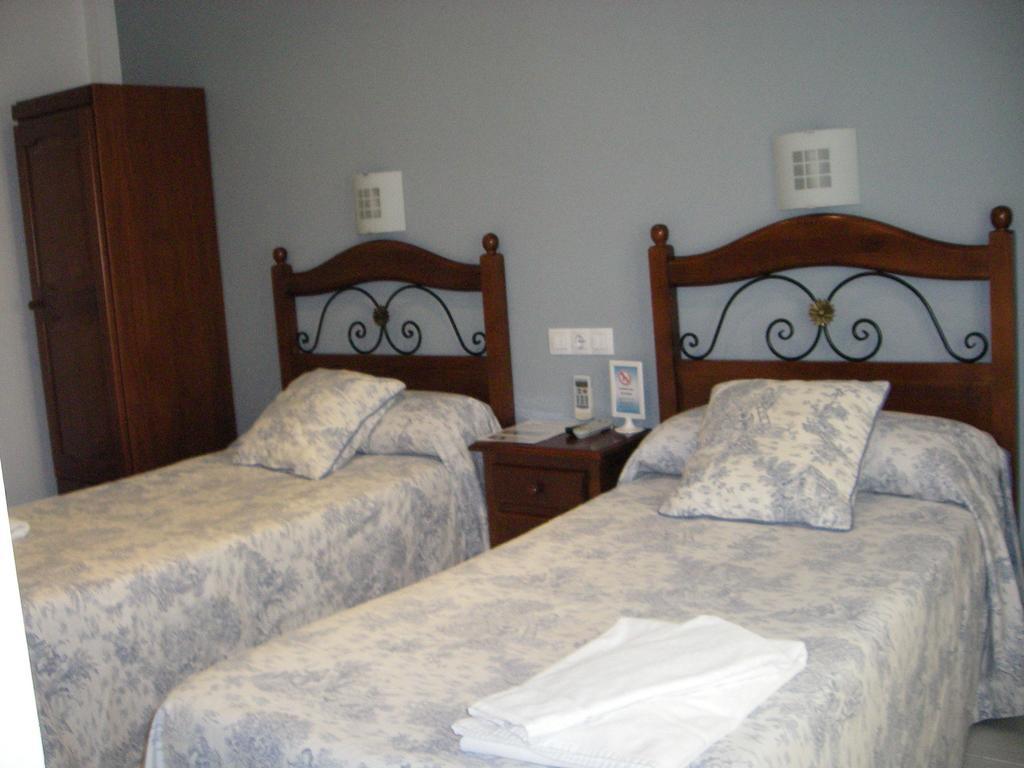 Hostal Azahar Córdoba Værelse billede