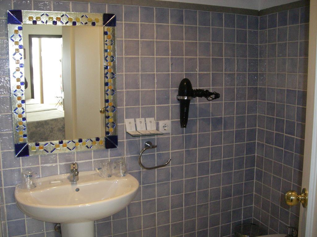 Hostal Azahar Córdoba Værelse billede
