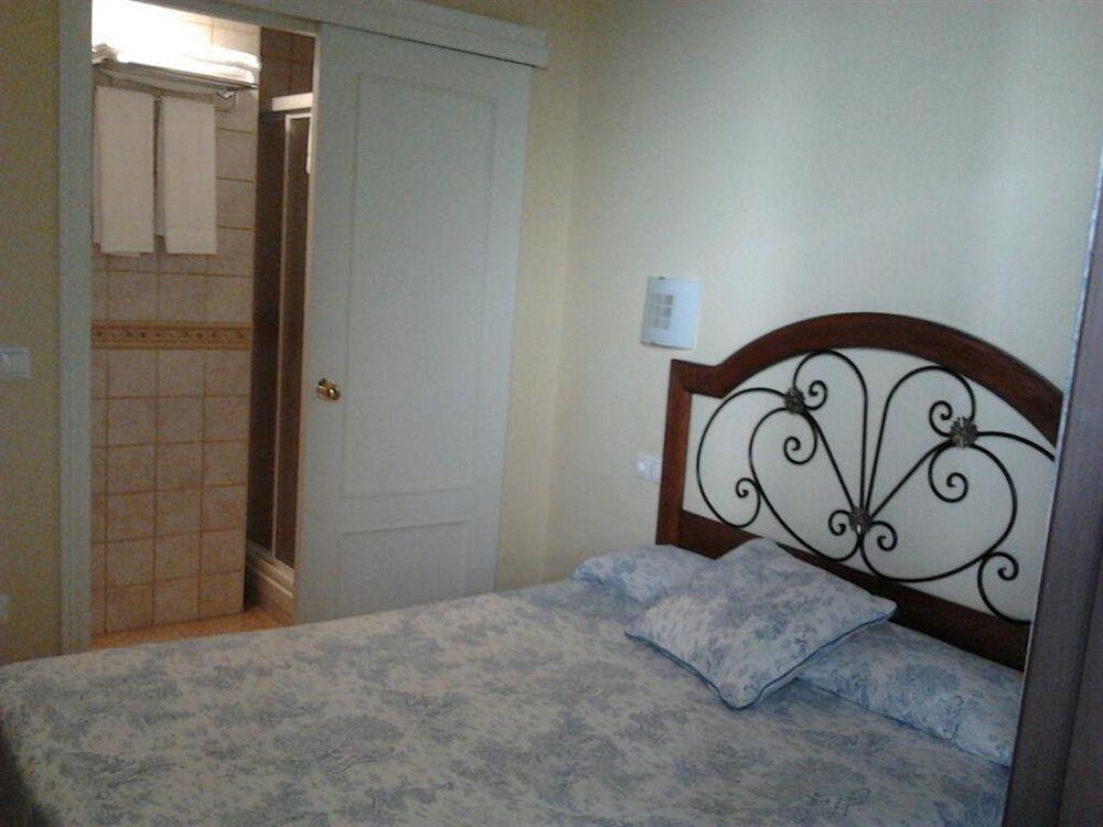 Hostal Azahar Córdoba Eksteriør billede