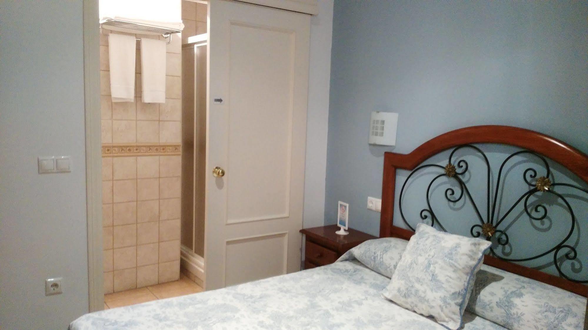 Hostal Azahar Córdoba Eksteriør billede