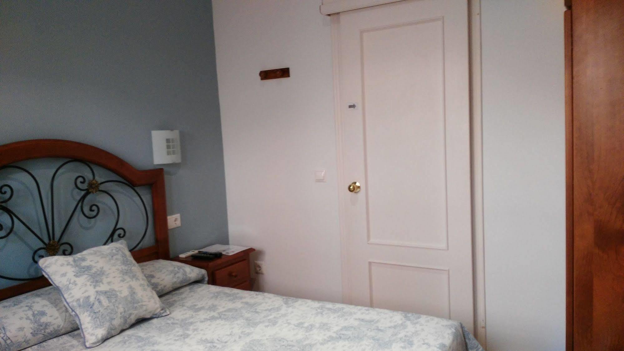Hostal Azahar Córdoba Eksteriør billede